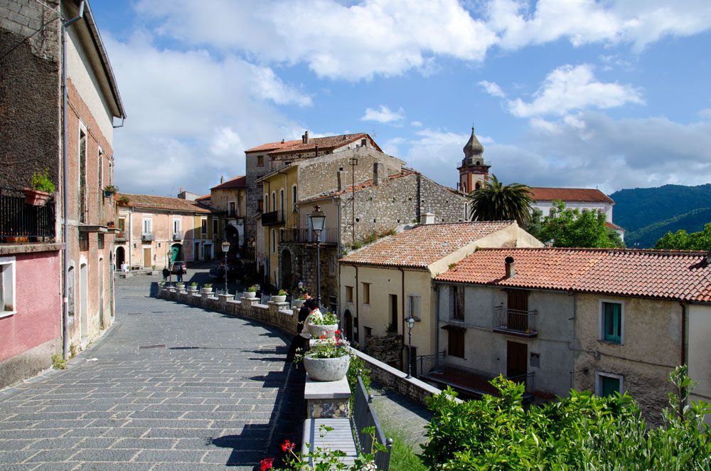 «Morigerati, il borgo delle donne» finisce su Rai3 | VIDEO