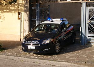 Violenze ai danni di una donna di 46 anni, 70enne fermato dai carabinieri