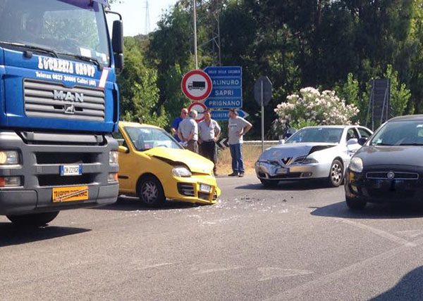 Cilentana, code e disagi: ancora un incidente sulla strada del mare