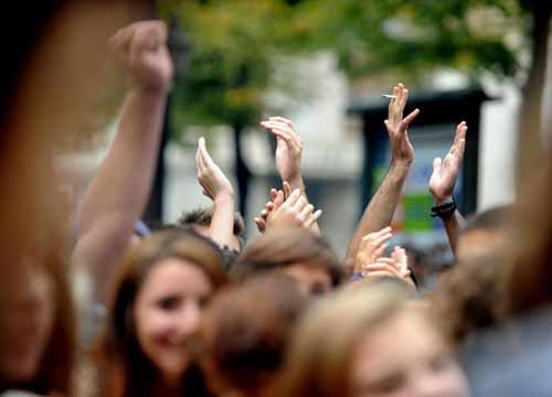 Centinaia di studenti in piazza: «No alle trivellazioni nel Vallo di Diano»