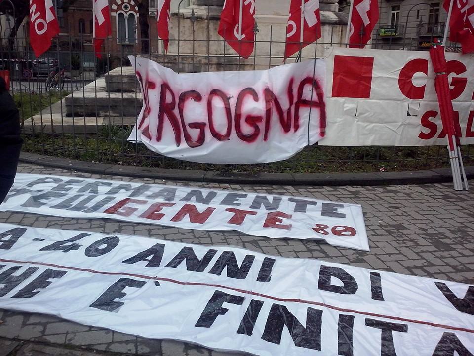 Frana il Cilento, protesta a Salerno: il prefetto sollecita l’intervento del ministero delle Infrastrutture