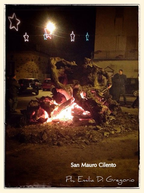 Le focare riscaldano il Natale nel Cilento e Vallo di Diano (FOTO)