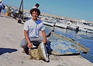 I pescatori del Cilento raccoglieranno i rifiuti dal mare Bandiera Blu: l’idea di Vassallo prende forma