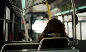 Mobilità extraurbana sostenibile: come lasciare l’auto a casa e puntare su trasporto pubblico e condivisione