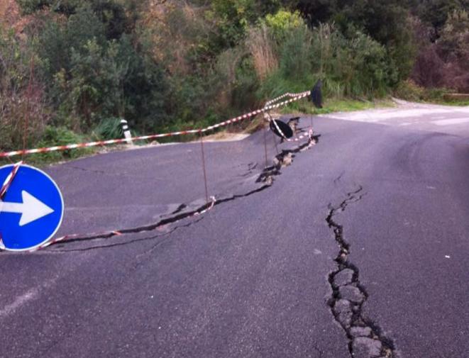 Emergenza viabilità, ‘La grande Lucania’: «La Provincia ha partorito un topolino»