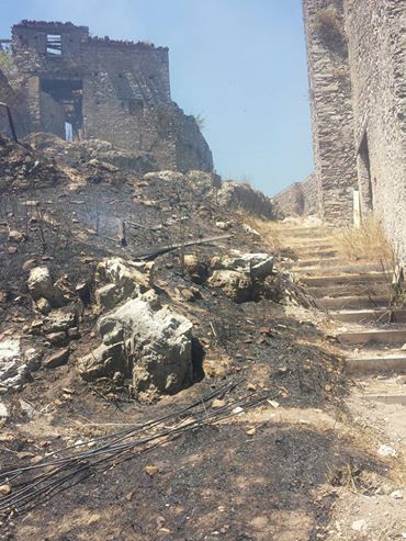 Fiamme divorano la Cilentana, la Mingardina e il borgo vecchio di San Severino di Centola