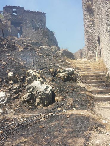 Fiamme divorano la Cilentana, la Mingardina e il borgo vecchio di San Severino di Centola