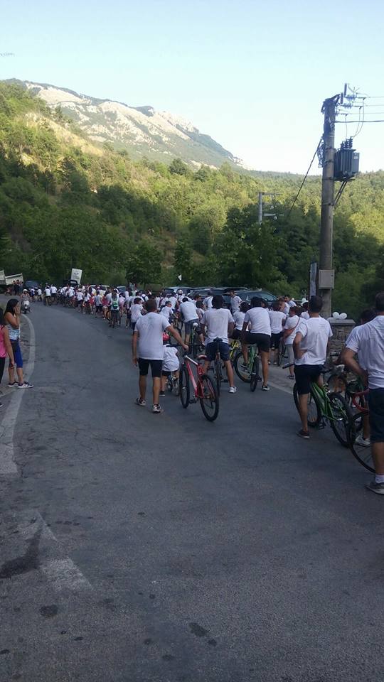 Casaletto Spartano, tutti in bici col maresciallo lungo la strada maestra della sicurezza