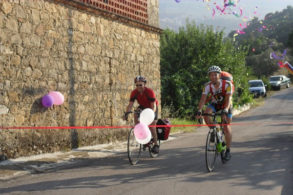 Dalla Svizzera al Cilento: l’impresa di un giovane alla ricerca delle proprie origini (FOTO)