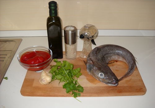 Spaghetti con merluzzo e pomodoro San Marzano