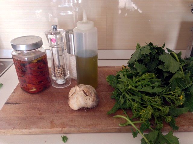 Cime di rapa e pomodori secchi, condimento per pasta