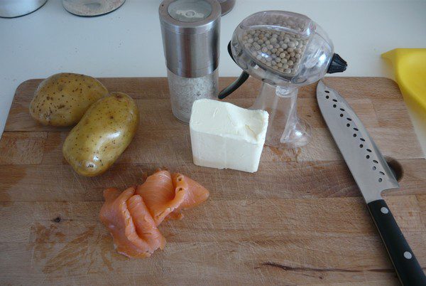 Salmone e patate uniti in un piatto gustoso