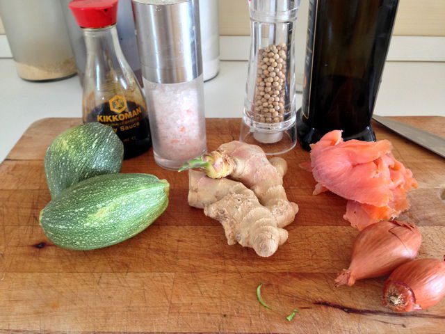 Penne salmone, zucchini e sapori orientali