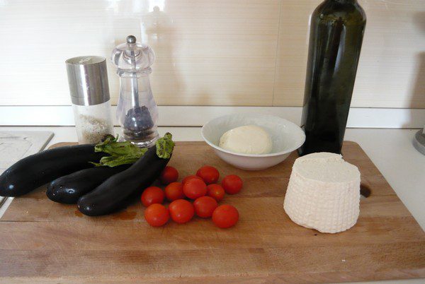 Riccioli con melenzane, ricotta di pecora profumata con origano fresco