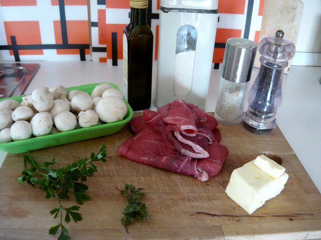 Scaloppine ai funghi, piatto gustoso della tradizione italiana