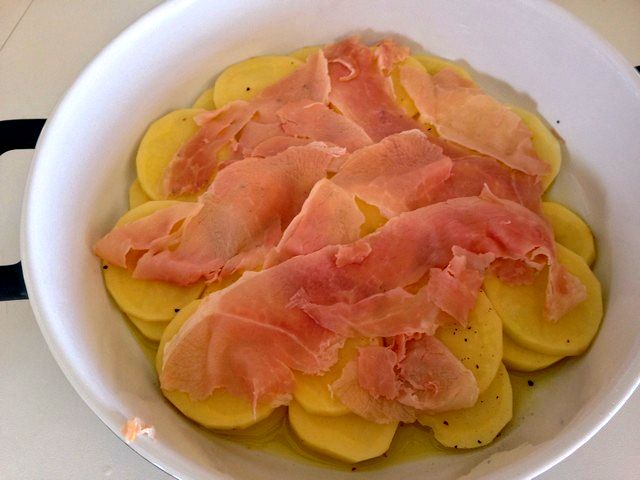 Tortino di patate novelle, un piatto leggero e gustoso