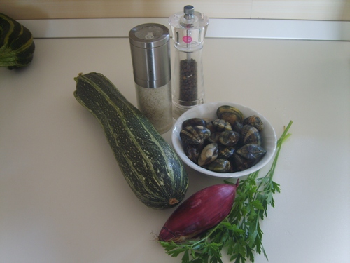 Zuppa di zucchine e vongole veraci