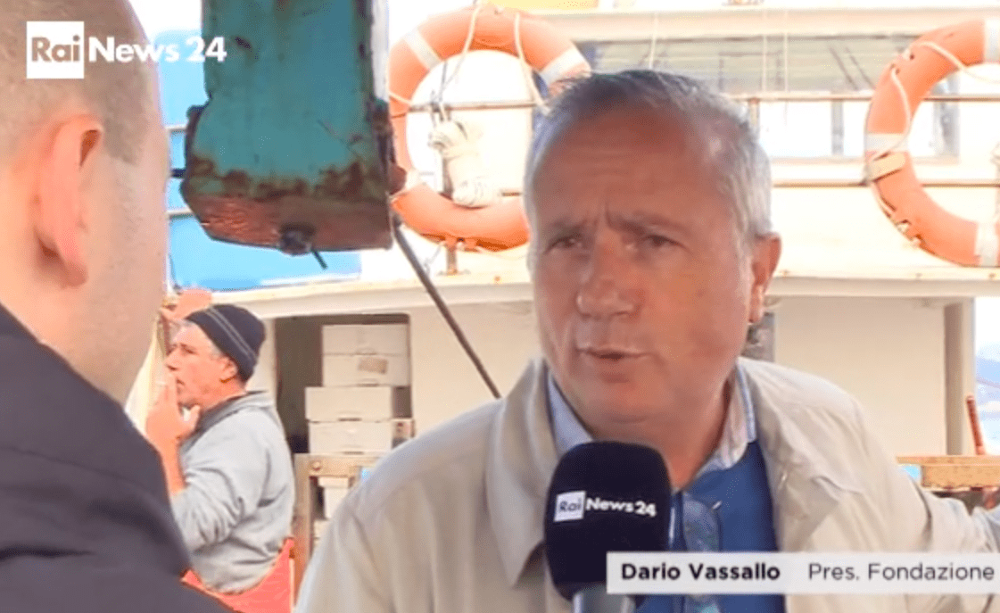 RaiNews24 ad Acciaroli, dove i pescatori puliscono il mare dalla plastica