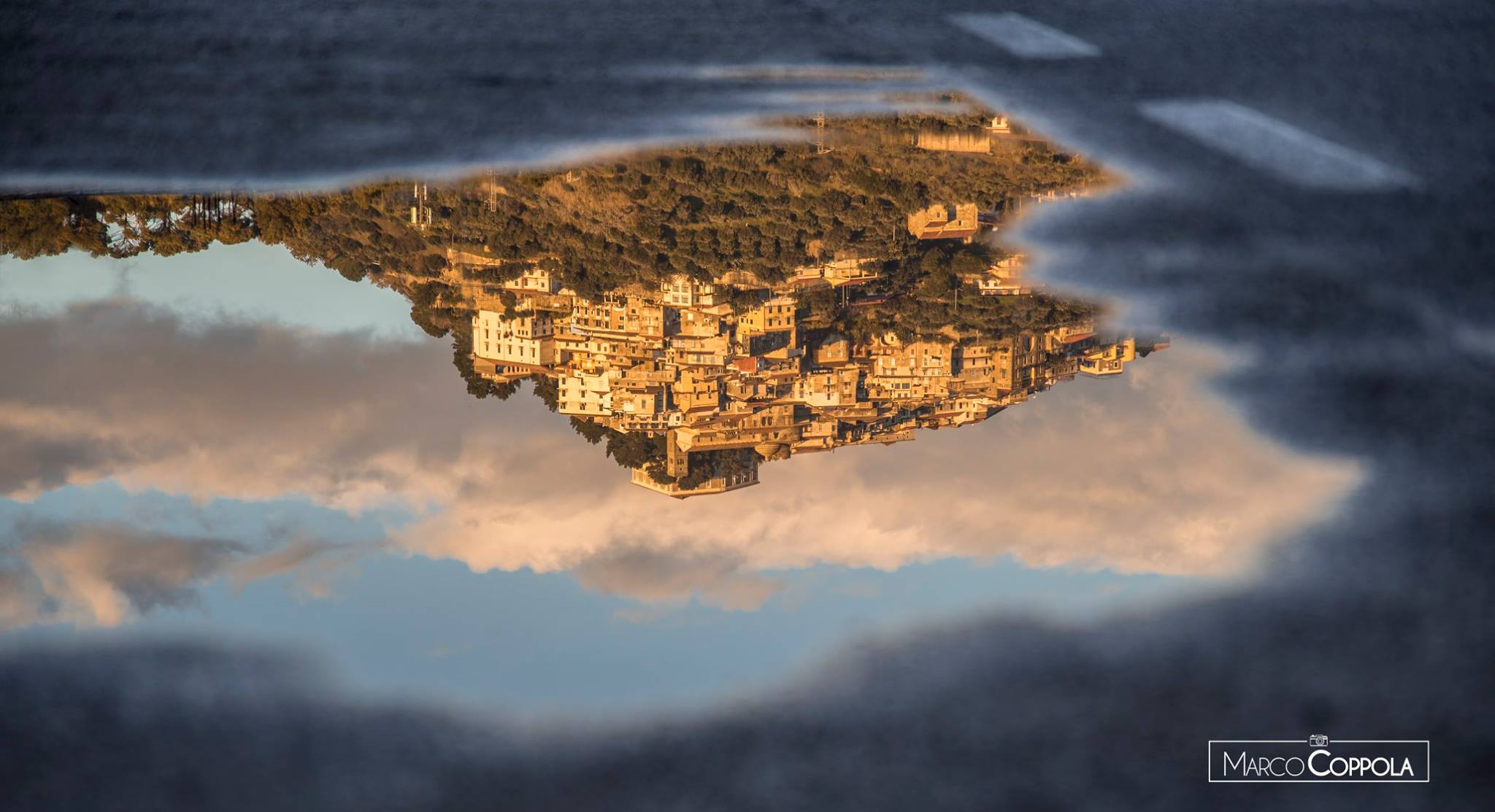 Castellabate: la cornice del tramonto è una pozzanghera