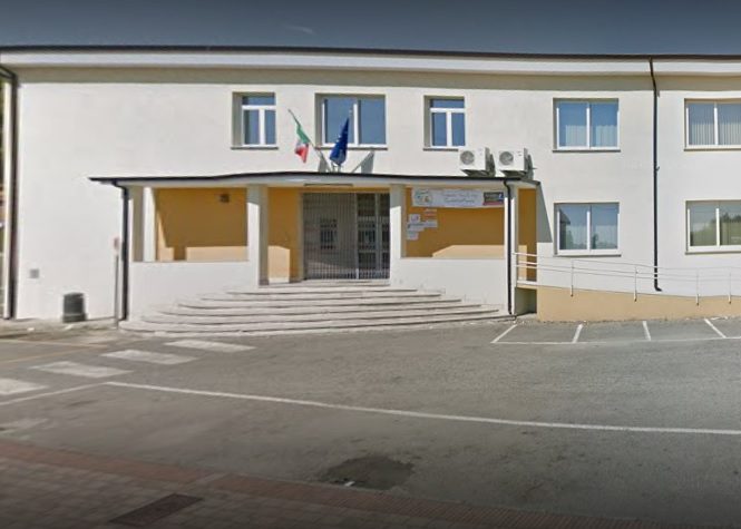 Ascea, ladri rubano pc scuola: s’indaga