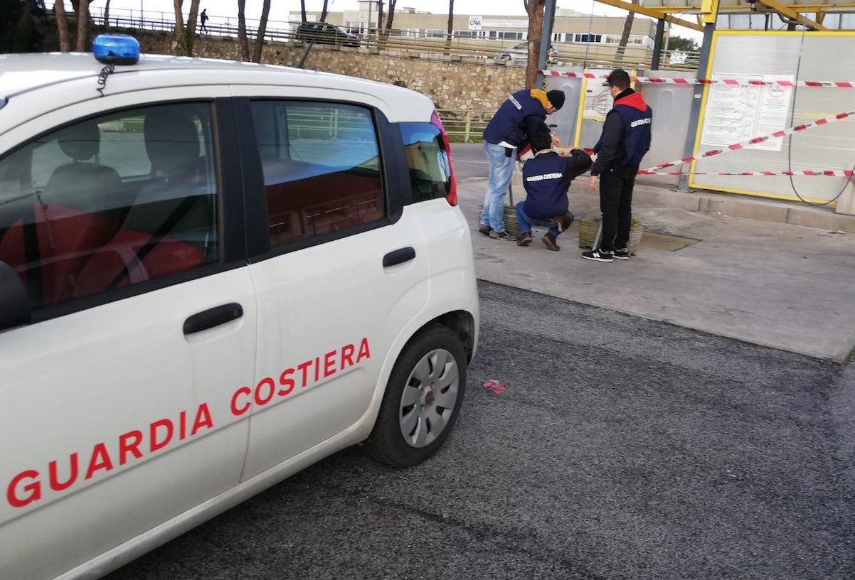 Controlli in officine e autolavaggi del Cilento: 17 nei guai