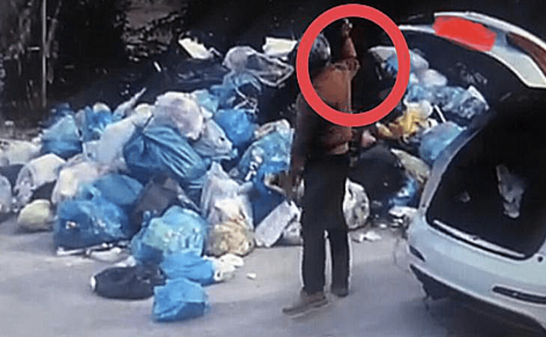 Cilento, abbandonano rifiuti in strada: ‘cafoni’ presi dalle telecamere