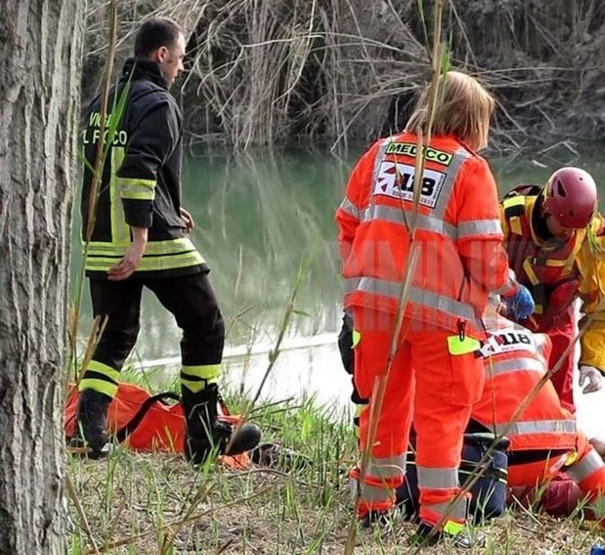 Cilento, sportivo colto da infarto mentre è in canoa