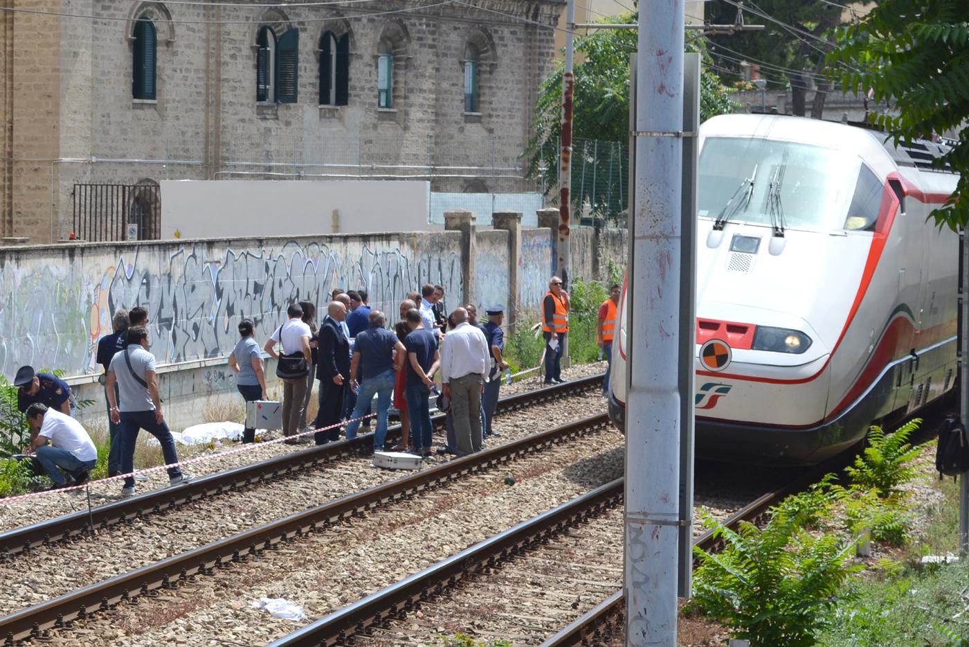 Suicida sui binari, disagi per treni diretti in Cilento