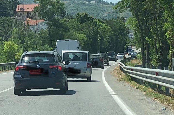 Cilentana, limite 50 km/h. L’ira del sindaco: «Pericolo è maggiore»