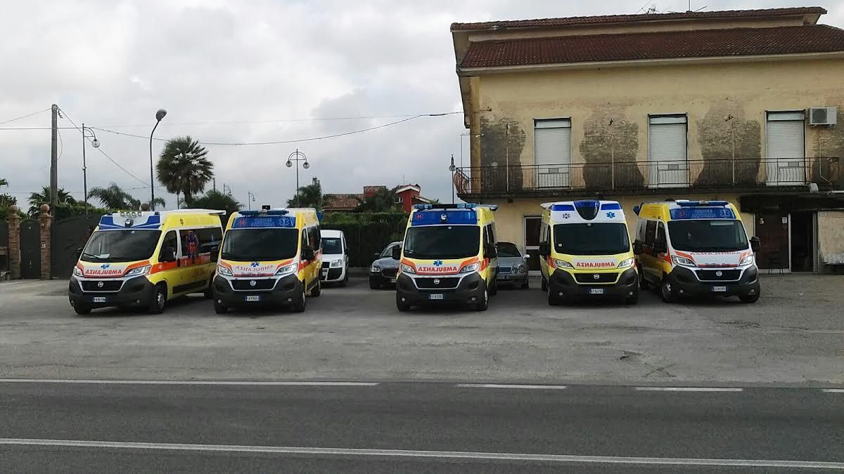 Capaccio, corteo ambulanze elezioni Alfieri: indagati e sequestri