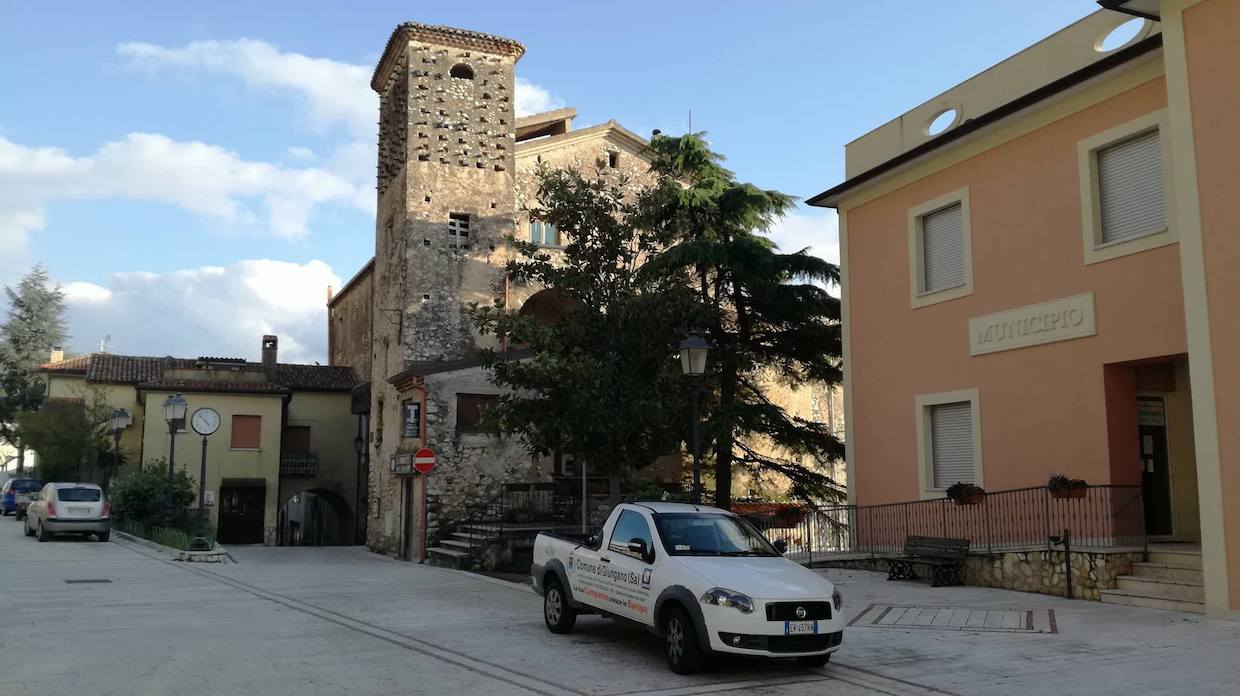 Cilento, appalto «irregolare» al cimitero: indagato un funzionario comunale