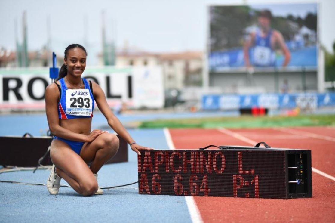 Larissa salta nel futuro, batte mamma May a 16 anni nel Cilento