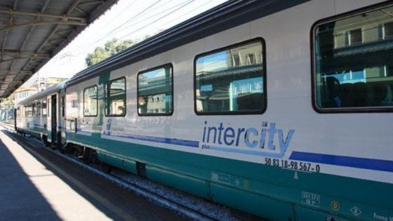 Sicignano degli Alburni, dal 22 giugno fermerà l’Intercity
