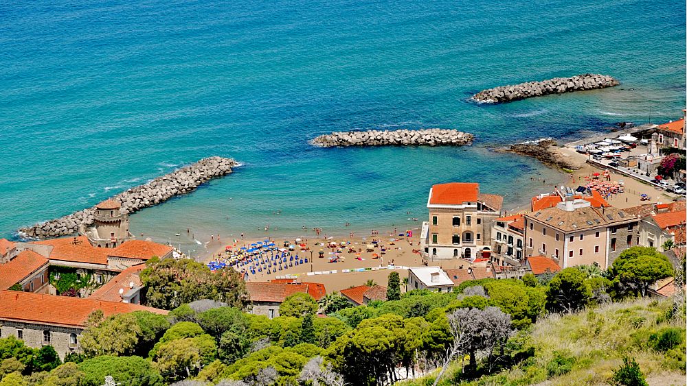 Castellabate, il mare più bello d’Italia festeggia le Cinque Vele di Legambiente