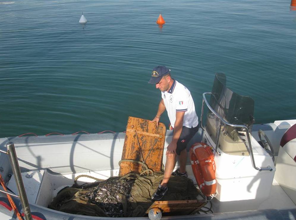 Cilento, ancoraggio in area marina protetta: scattano le sanzioni