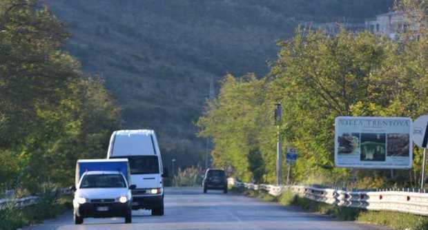 Limite a 50 km/h sulla Cilentana, ma c’è un errore nella segnaletica