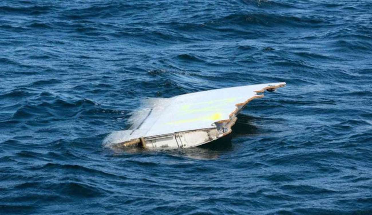 Aereo scomparso nel Cilento: rottami nelle reti di un pescatore