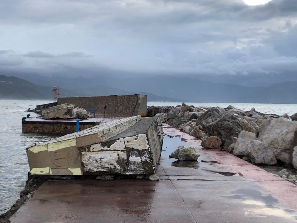 Il Cilento sotto la morsa del maltempo: danni al porto di Scario