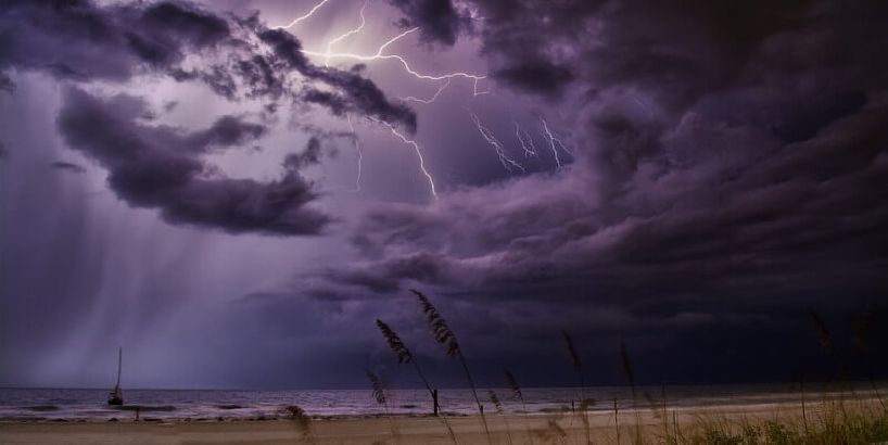 Cilento, allerta meteo: rischio temporali e grandine dalla mezzanotte