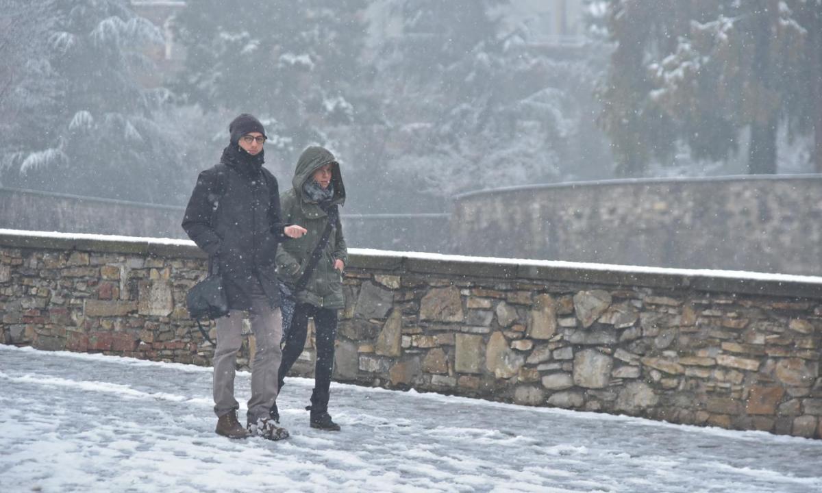 Allerta meteo in Campania per freddo intenso e venti forti