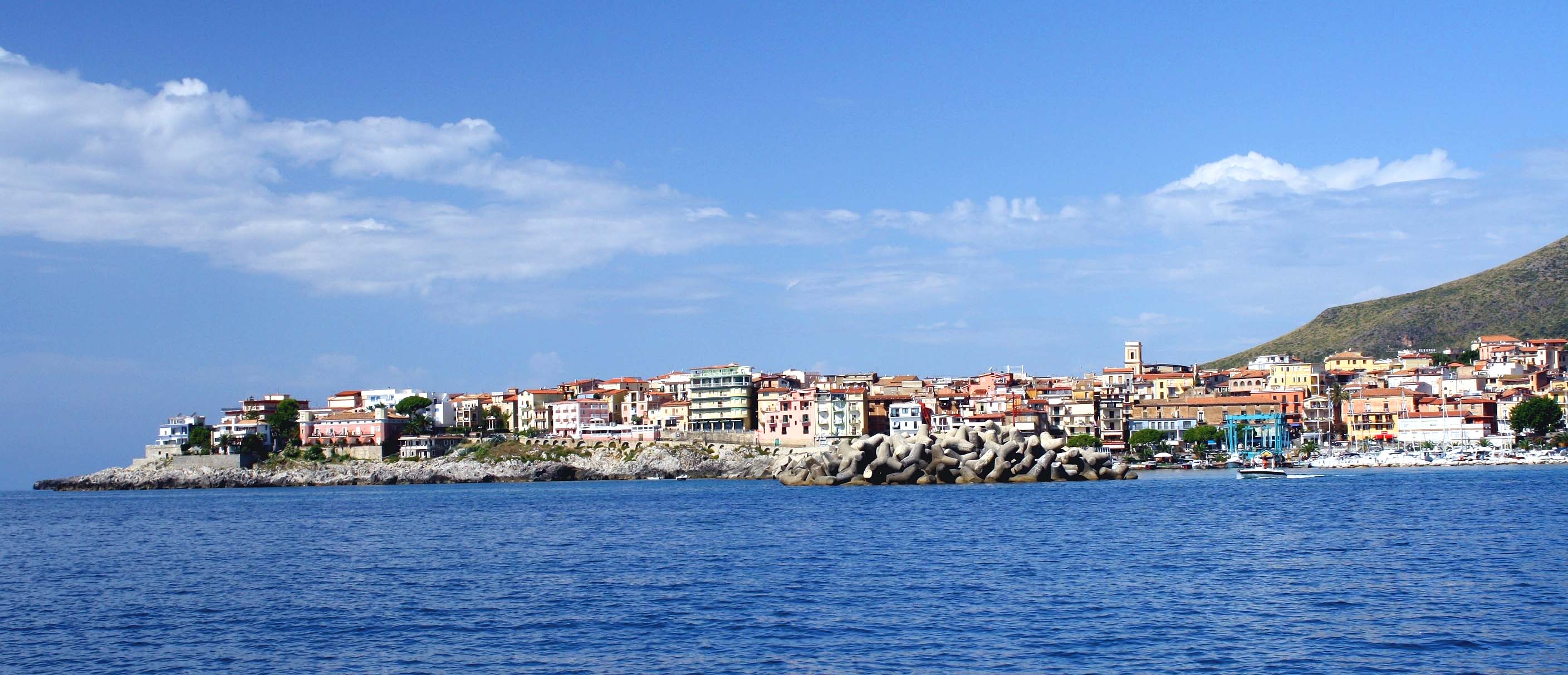 Turismo golfo Policastro: Camerota in netta crescita