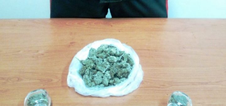 Spacciava marijuana: carabinieri arrestano 29enne