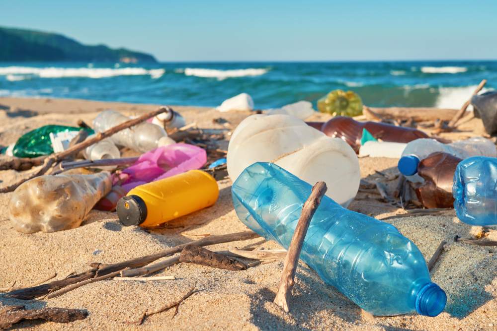 Agropoli unita per liberare le spiagge dalla plastica