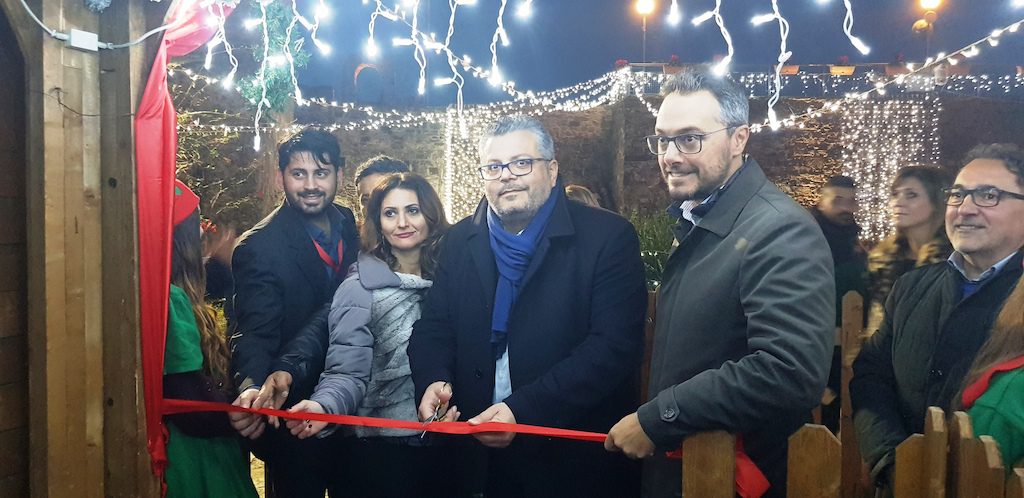 E’ un “Natale delle meraviglie” ad Agropoli, con mostra presepi e castello incantato