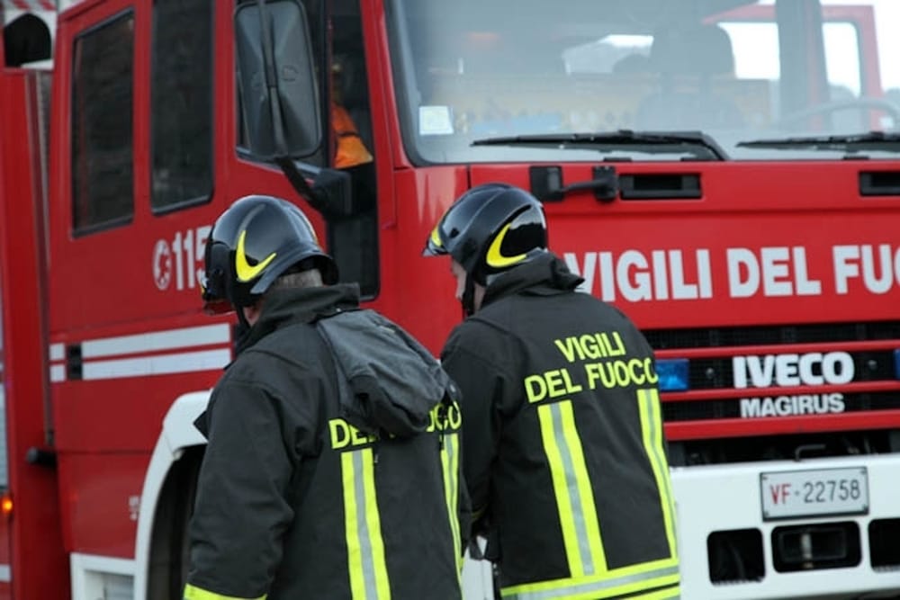 Cilento, incendio in abitazione: ustionato un anziano