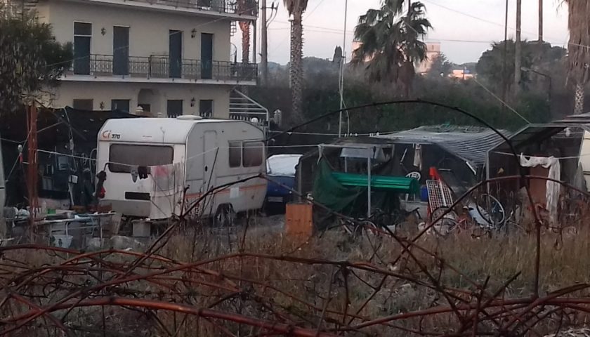 Cilento, blitz carabinieri: sgomberato campo extracomunitari