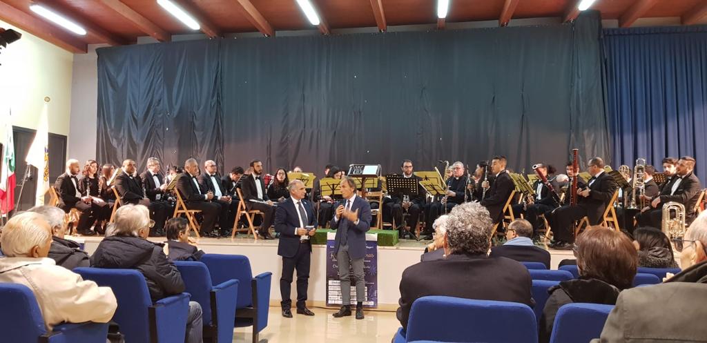Sapri, applausi per il concerto “Rotary Christmas” dell’orchestra di fiati del Cilento