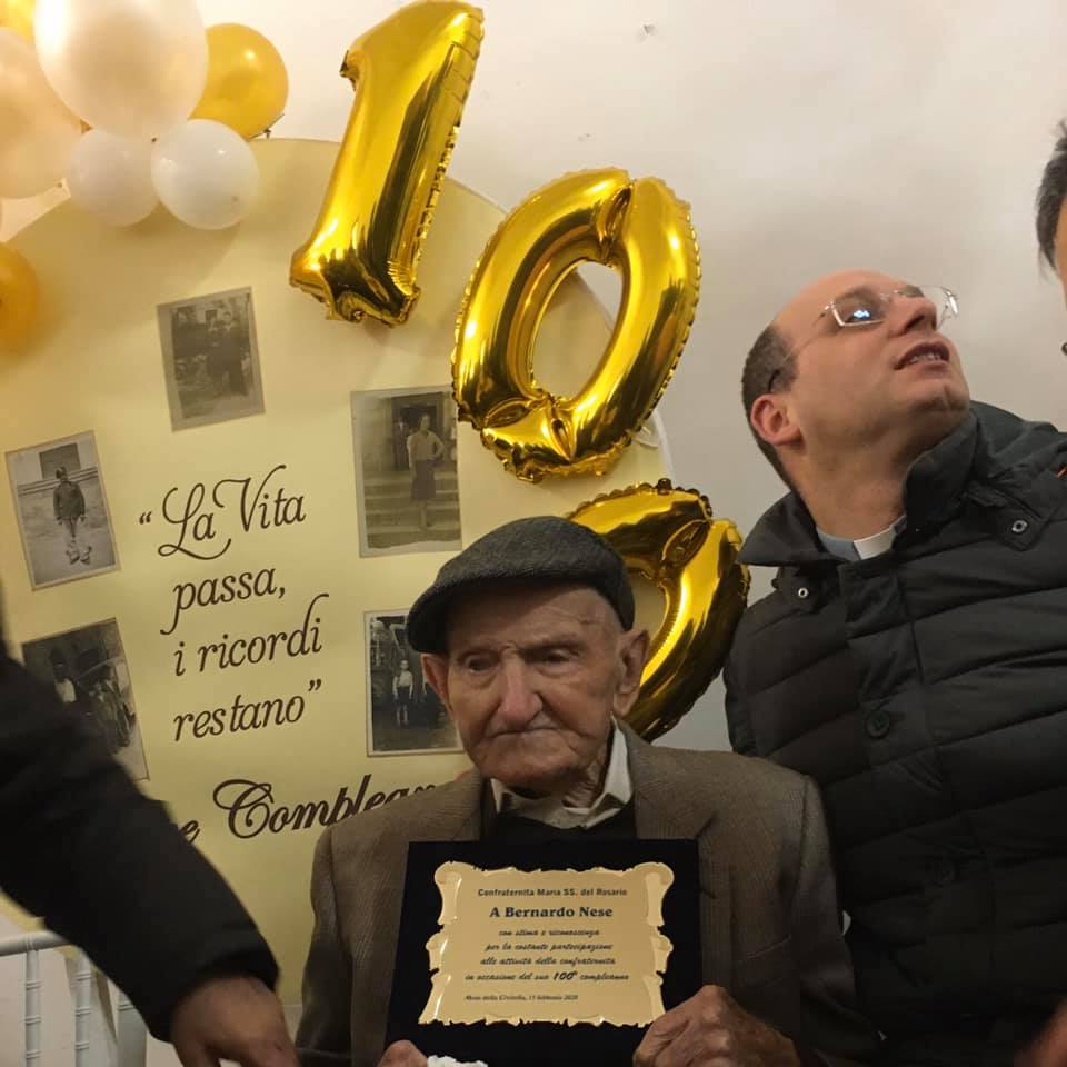 Festa nel Cilento, zio Bernardo compie 100 anni