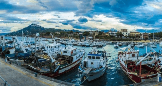 Castellabate, anche il porto di San Marco ora sarà gestito dal Comune