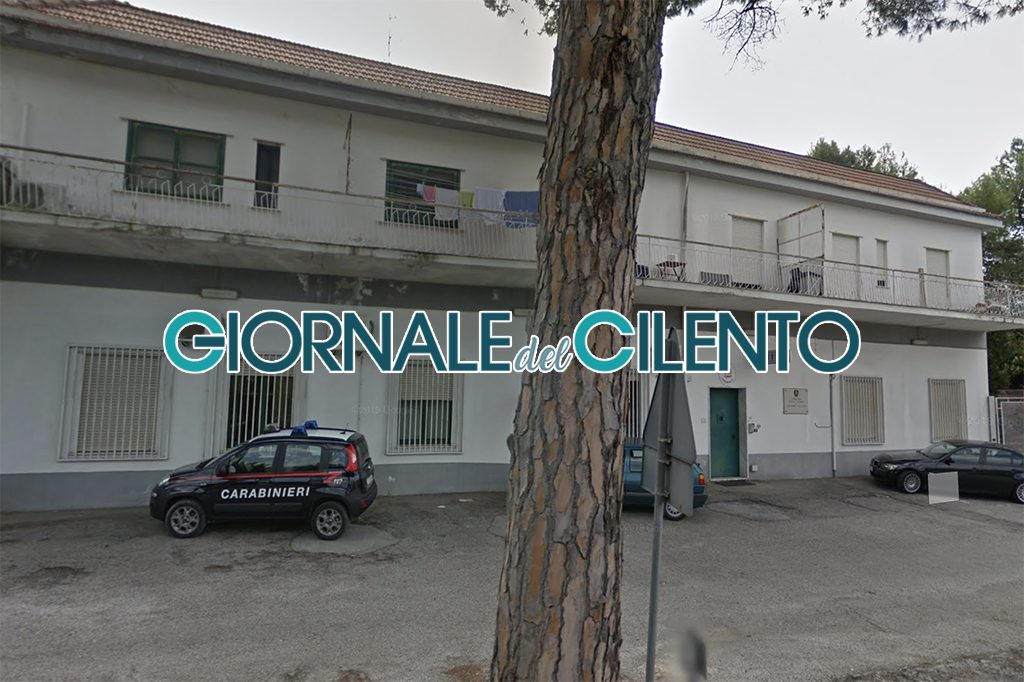 Cilento, scippa cliente gioielleria e semina panico: fermato